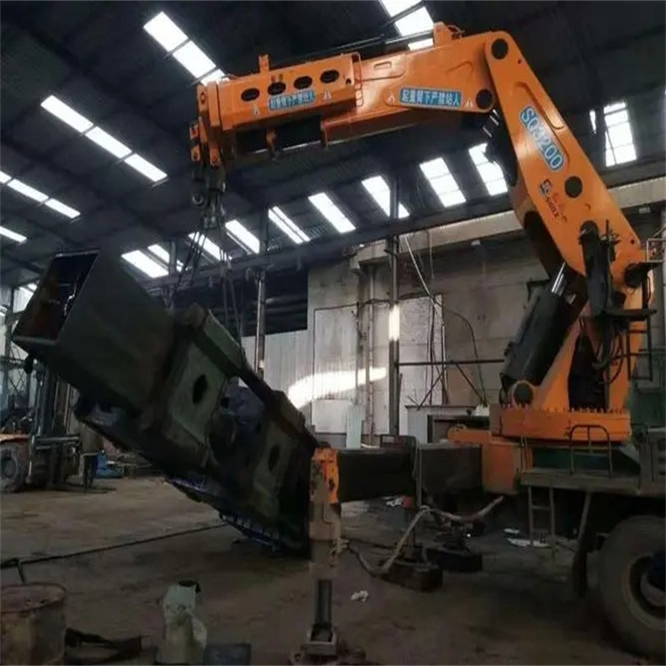 蚌埠130吨折臂吊车出租吊机租赁附近电话